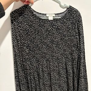 Black spotted blouse flowy bottom